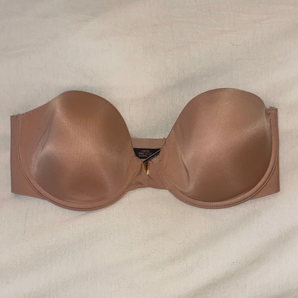 VS Nude Strapless Bra